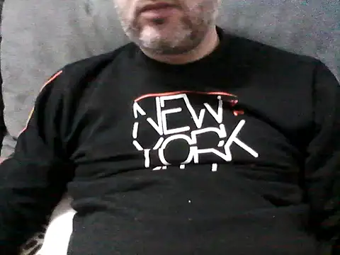 Snapshot of daky_86 chatting on 11-04-25, 05:34 daky 86 online show from 11-04-25, 05:34