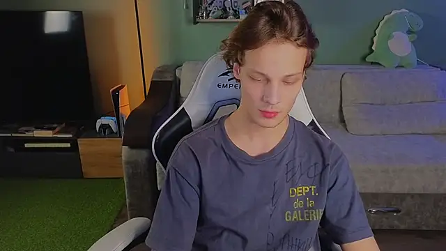 TeddyLiLboy online show from 10-20-25, 05:57