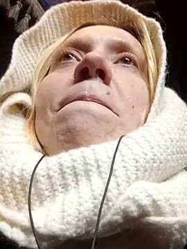 LeraSweet online show from 12-15-25, 04:55