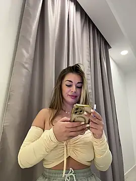 Snapshot of IsabellaEtthan chatting on 03-03-26, 06:36 IsabellaEtthan online show from 03-03-26, 06:36