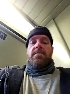 Snapshot of eltoulou chatting on 01-09-25, 12:41 eltoulou online show from 01-09-25, 12:41