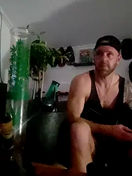 Snapshot of eltoulou chatting on 01-18-25, 07:15 eltoulou online show from 01-18-25, 07:15