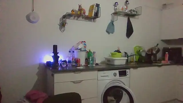 Snapshot of eltoulou chatting on 01-25-25, 10:39 eltoulou online show from 01-25-25, 10:39