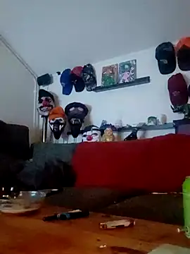 Snapshot of eltoulou chatting on 01-29-25, 10:01 eltoulou online show from 01-29-25, 10:01