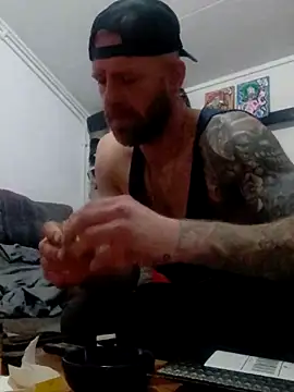 Snapshot of eltoulou chatting on 01-30-25, 02:15 eltoulou online show from 01-30-25, 02:15