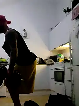 Snapshot of eltoulou chatting on 02-12-25, 12:16 eltoulou online show from 02-12-25, 12:16