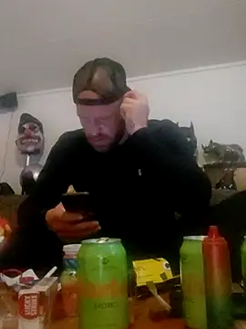 Snapshot of eltoulou chatting on 02-16-25, 08:33 eltoulou online show from 02-16-25, 08:33