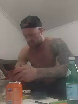 Snapshot of eltoulou chatting on 03-03-25, 02:37 eltoulou online show from 03-03-25, 02:37