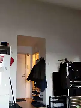 Snapshot of eltoulou chatting on 03-17-25, 04:43 eltoulou online show from 03-17-25, 04:43