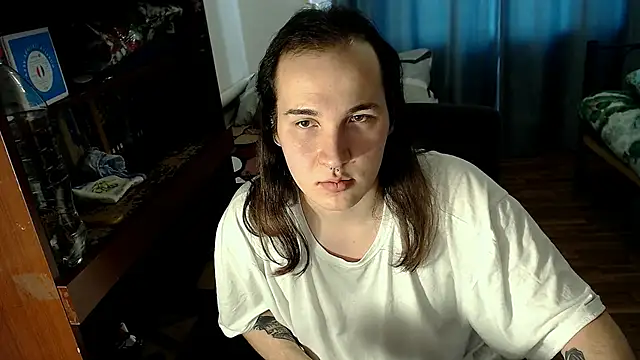 Snapshot of EvaMiron chatting on 01-20-25, 10:07 EvaMiron online show from 01-20-25, 10:07