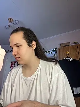 Snapshot of EvaMiron chatting on 01-21-25, 06:43 EvaMiron online show from 01-21-25, 06:43