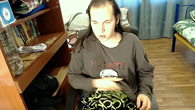 Snapshot of EvaMiron chatting on 01-26-25, 11:17 EvaMiron online show from 01-26-25, 11:17