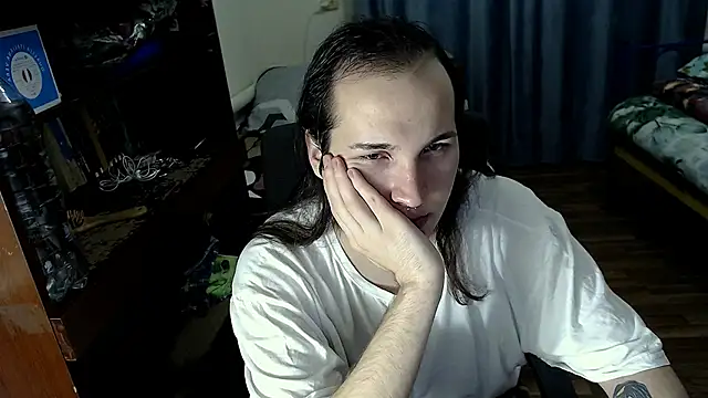 Snapshot of EvaMiron chatting on 01-28-25, 05:35 EvaMiron online show from 01-28-25, 05:35