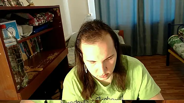 Snapshot of EvaMiron chatting on 02-07-25, 06:03 EvaMiron online show from 02-07-25, 06:03