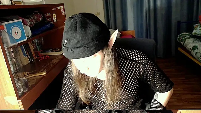 Snapshot of EvaMiron chatting on 02-09-25, 06:58 EvaMiron online show from 02-09-25, 06:58