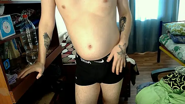 Snapshot of EvaMiron chatting on 02-20-25, 10:37 EvaMiron online show from 02-20-25, 10:37