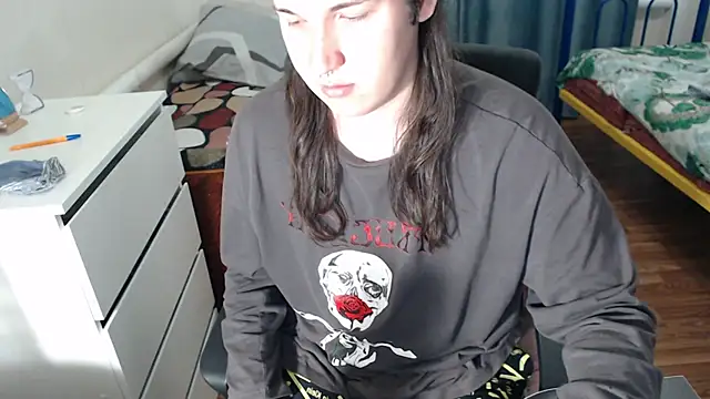 Snapshot of EvaMiron chatting on 09-11-25, 08:47 EvaMiron online show from 09-11-25, 08:47