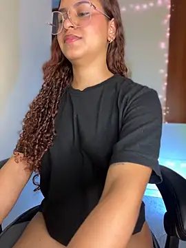 Snapshot of gretta_kler1 chatting on 12-04-24, 04:27 gretta kler1 online show from 12-04-24, 04:27