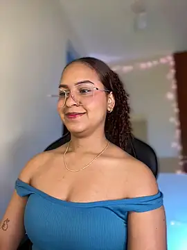 Snapshot of gretta_kler1 chatting on 12-05-24, 01:38 gretta kler1 online show from 12-05-24, 01:38