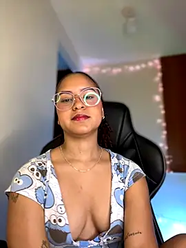 Snapshot of gretta_kler1 chatting on 12-06-24, 01:11 gretta kler1 online show from 12-06-24, 01:11