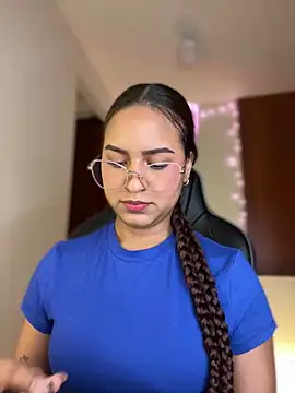 Snapshot of gretta_kler1 chatting on 12-21-24, 11:02 gretta kler1 online show from 12-21-24, 11:02