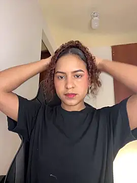 Snapshot of gretta_kler1 chatting on 02-12-25, 01:27 gretta kler1 online show from 02-12-25, 01:27