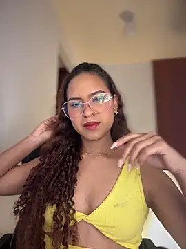 Snapshot of gretta_kler1 chatting on 02-12-25, 08:18 gretta kler1 online show from 02-12-25, 08:18