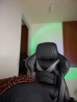 Snapshot of gretta_kler1 chatting on 02-20-25, 02:29 gretta kler1 online show from 02-20-25, 02:29