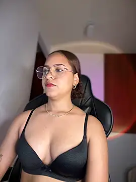 Snapshot of gretta_kler1 chatting on 03-14-25, 02:10 gretta kler1 online show from 03-14-25, 02:10