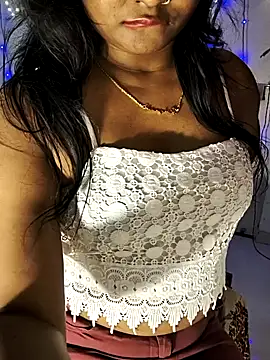 FANTASY QUEEN 07 online show from 02-27-25, 12:45