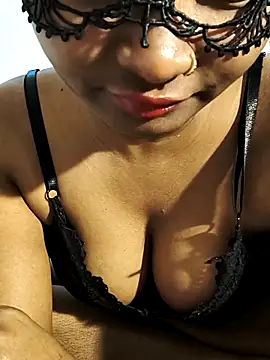 Snapshot of FANTASY_QUEEN_07 chatting on 10-06-25, 10:23 FANTASY QUEEN 07 online show from 10-06-25, 10:23