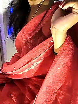 Snapshot of FANTASY_QUEEN_07 chatting on 10-21-25, 09:10 FANTASY QUEEN 07 online show from 10-21-25, 09:10