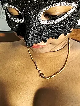 Snapshot of FANTASY_QUEEN_07 chatting on 10-29-25, 11:39 FANTASY QUEEN 07 online show from 10-29-25, 11:39