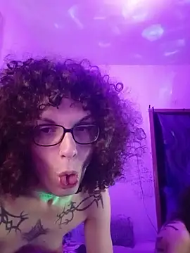 Snapshot of SuccubusTatuada chatting on 02-01-26, 10:19 SuccubusTatuada online show from 02-01-26, 10:19