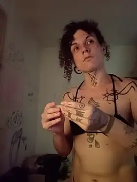 Snapshot of SuccubusTatuada chatting on 02-06-26, 09:56 SuccubusTatuada online show from 02-06-26, 09:56