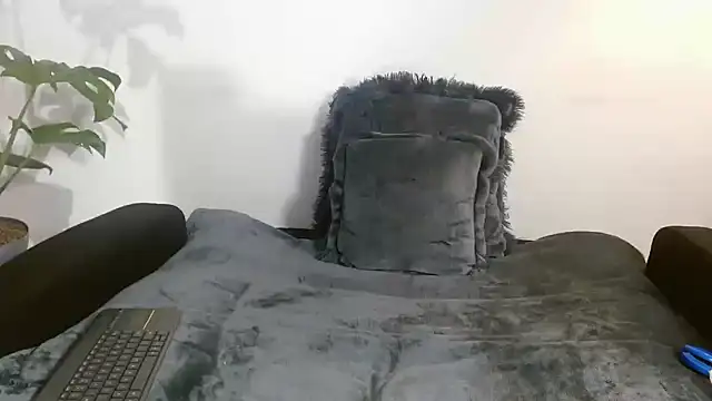 Snapshot of Keket_Smitth chatting on 01-20-25, 07:57 Keket Smitth online show from 01-20-25, 07:57