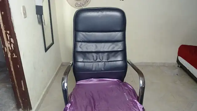 Debora 1 2 3 online show from 10-31-25, 03:18