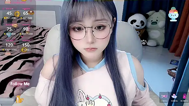 Snapshot of Sweet-18wanwan chatting on 01-07-25, 12:31 Sweet-18wanwan online show from 01-07-25, 12:31