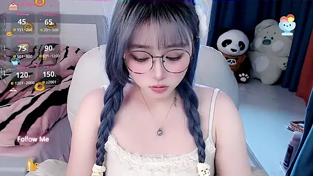 Snapshot of Sweet-18wanwan chatting on 01-18-25, 05:59 Sweet-18wanwan online show from 01-18-25, 05:59