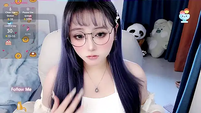 Snapshot of Sweet-18wanwan chatting on 03-19-25, 07:49 Sweet-18wanwan online show from 03-19-25, 07:49