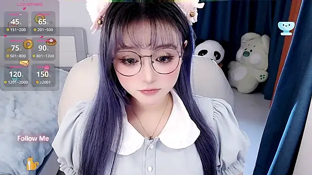 Snapshot of Sweet-18wanwan chatting on 03-21-25, 07:35 Sweet-18wanwan online show from 03-21-25, 07:35