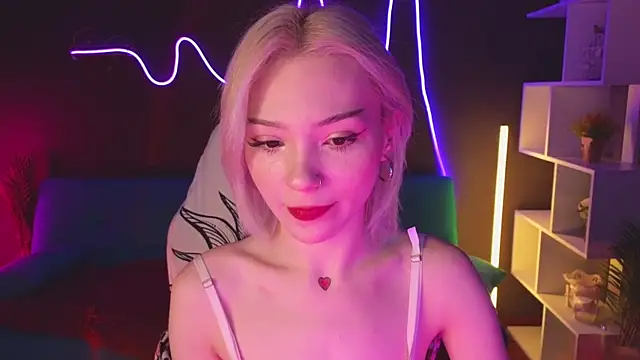 SandraBoyl online show from 01-26-25, 01:09