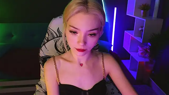 SandraBoyl online show from 02-02-25, 01:02