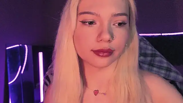 SandraBoyl online show from 11-25-25, 02:22