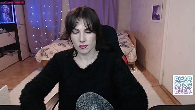 Daniela Cooperr online show from 04-01-26, 05:54