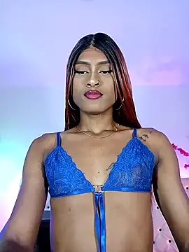 Snapshot of Elektra_Queen chatting on 01-14-25, 01:38 Elektra Queen online show from 01-14-25, 01:38