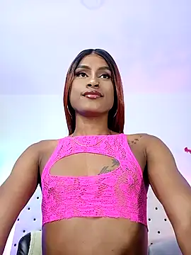 Snapshot of Elektra_Queen chatting on 01-15-25, 01:31 Elektra Queen online show from 01-15-25, 01:31