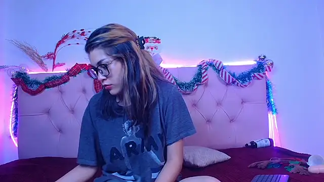 Little Cuttie  online show from 12-14-24, 11:29