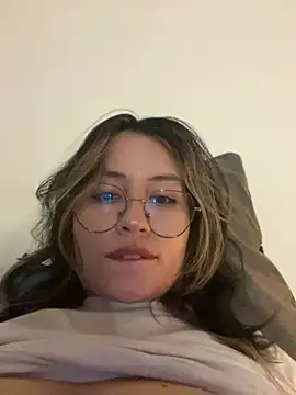 marie2  online show from 03-15-25, 04:43