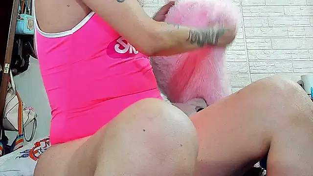 Snapshot of Thalia_sweetlust chatting on 03-22-25, 11:20 Thalia sweetlust online show from 03-22-25, 11:20